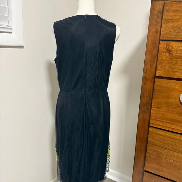 Donna Ricco Black Dress with Floral Accents - Picture 4 of 5
